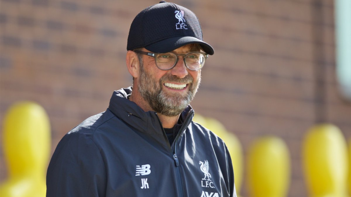 Jürgen Klopp tratará de ganar con el Liverpool el primer título en la era Premier.