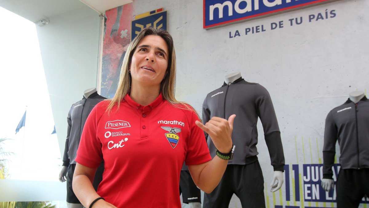 La entrenadora Emily Lima opinó sobre lo que ocurre en la FEF.