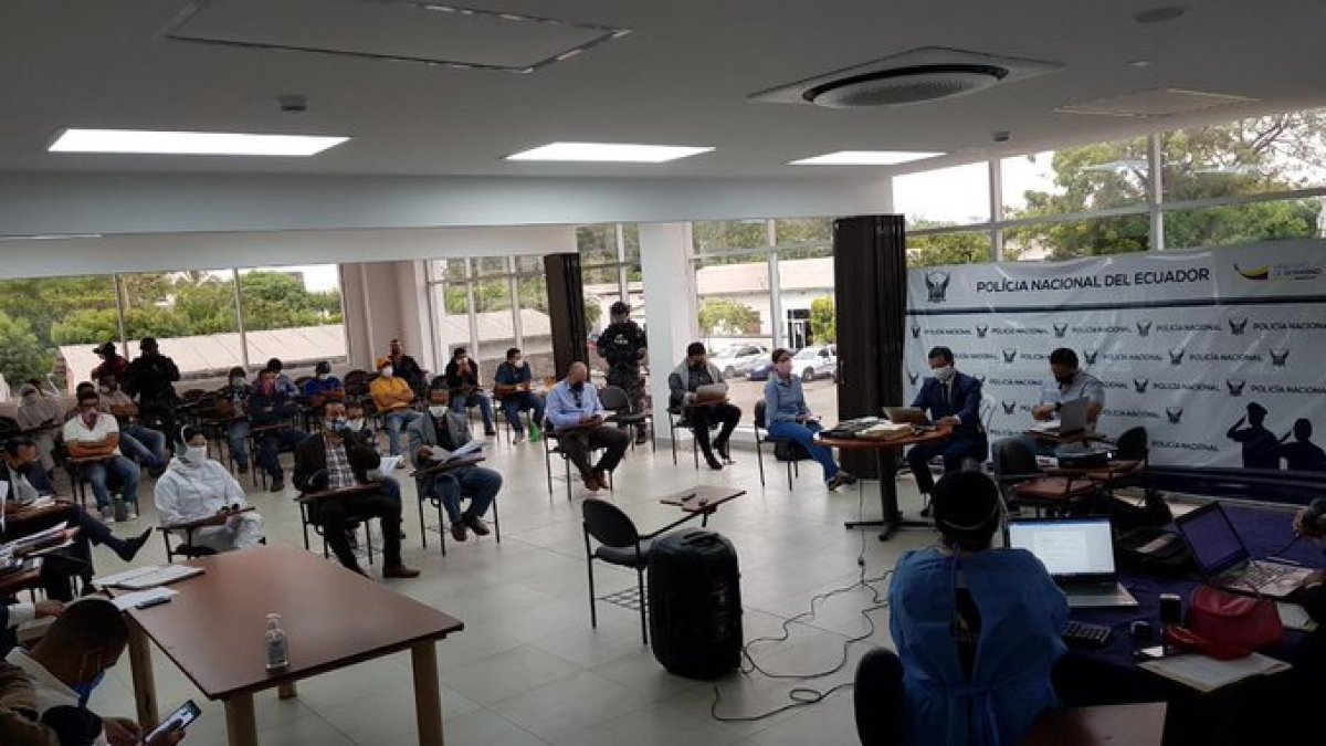 La audiencia de formulación de cargos se instaló luego del medio día en Manabí.