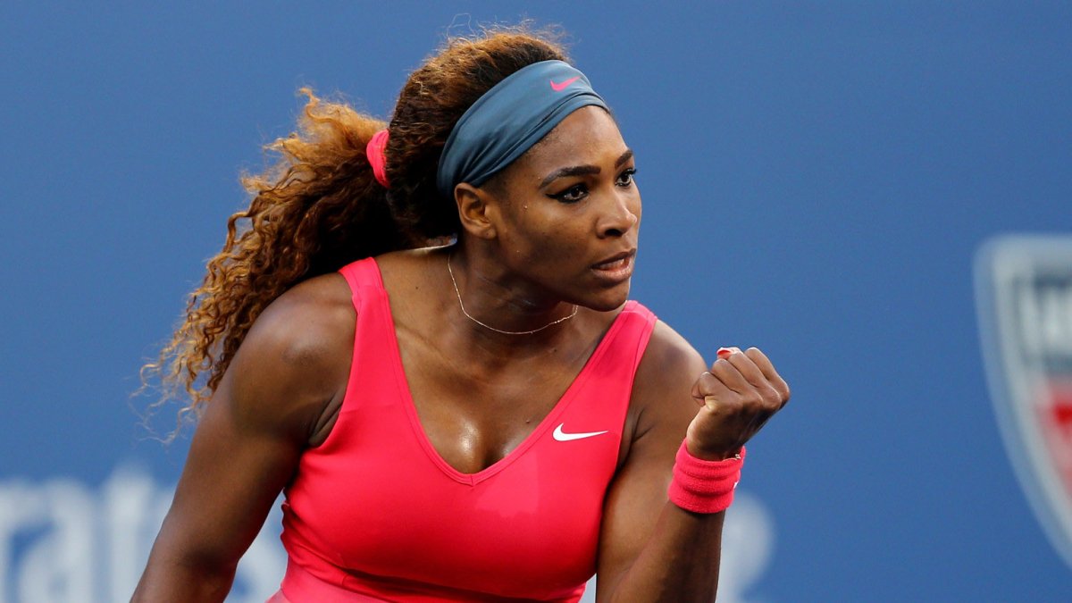 Serena Williams dejó atrás la vergüenza y relató como fue su primera relación amorosa.