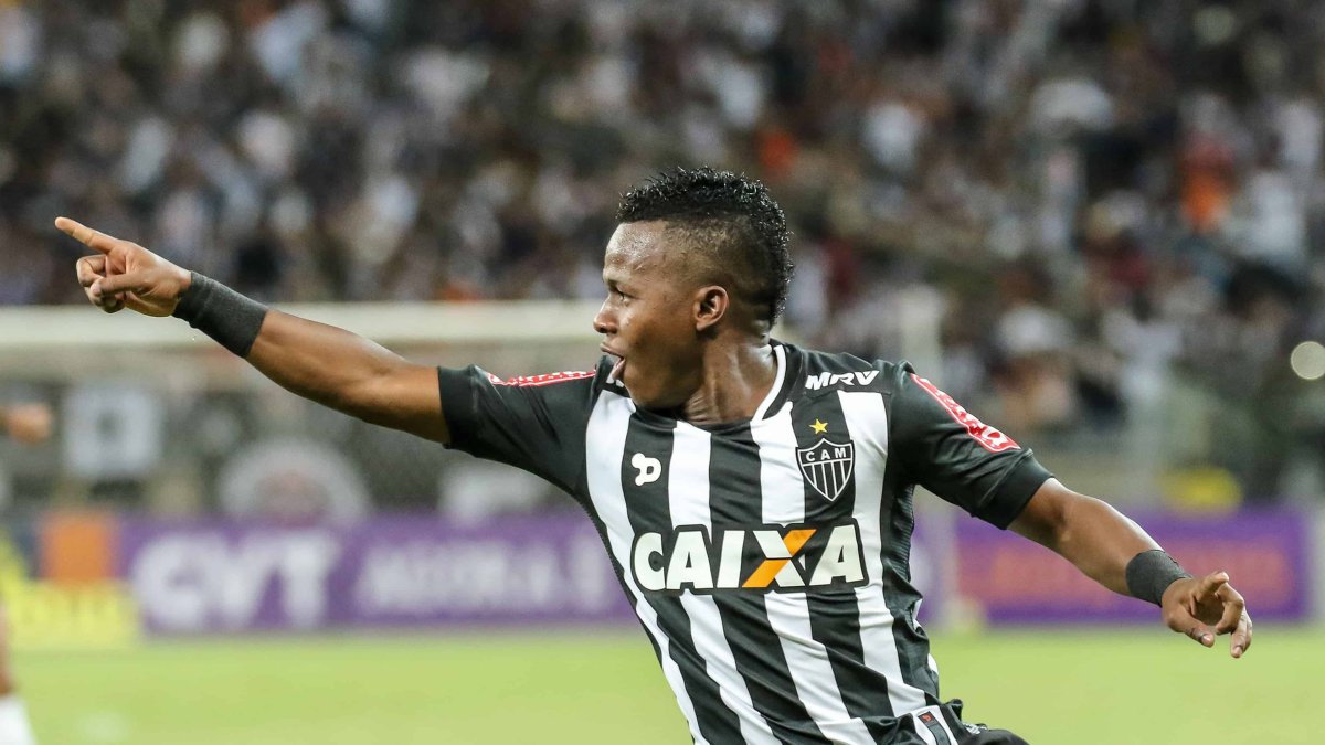 Juan Cazares es considerado como uno de los futbolistas ecuatorianos más talentosos de los últimos años.