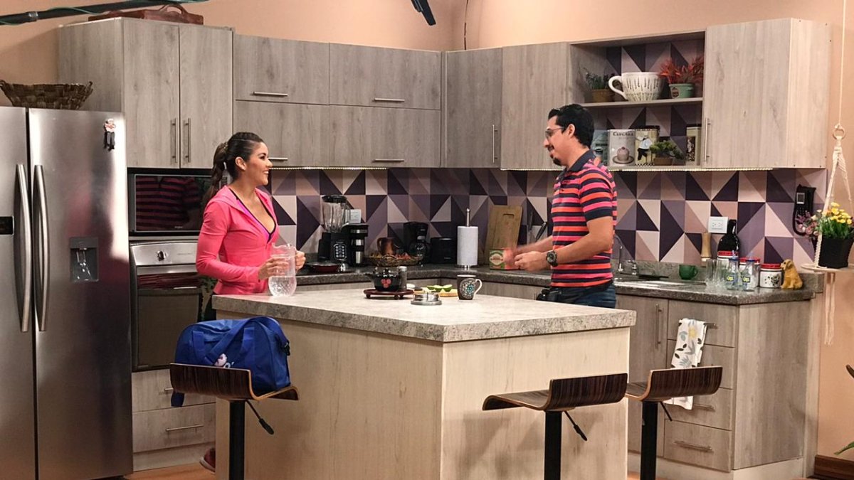 Durante las grabaciones de la comedia 'Antuca me enamora'.