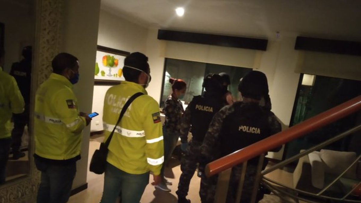 Las acciones continuan a esta hora en coordinación con la Policía.