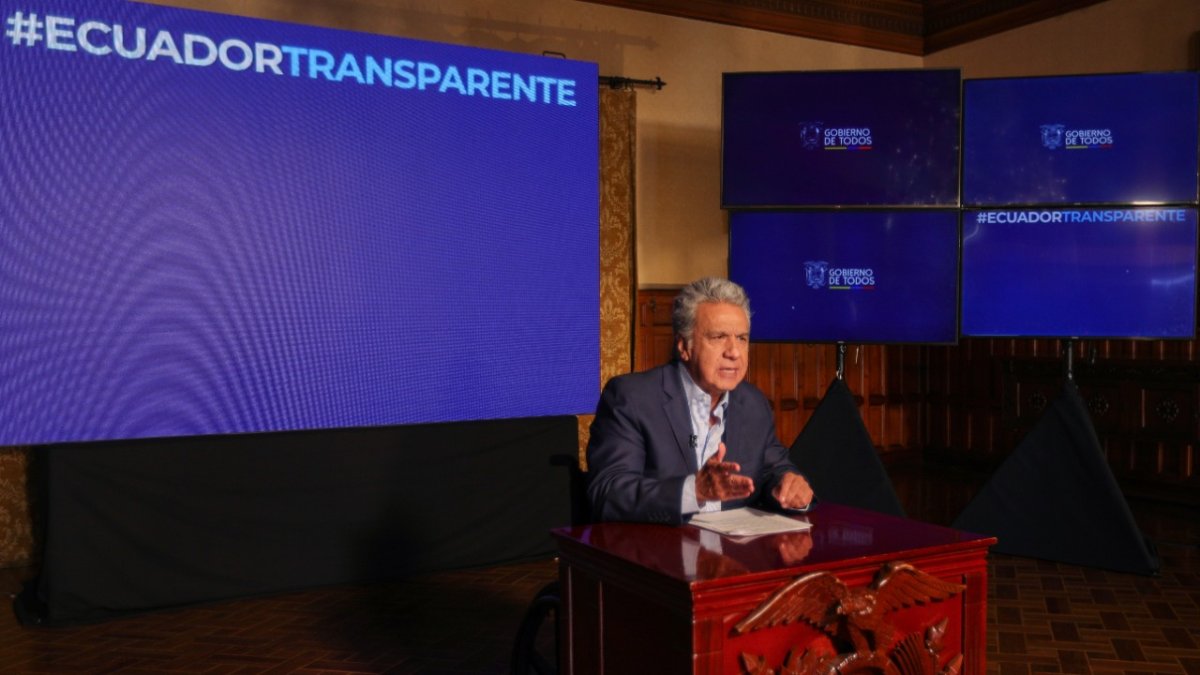 Además, el Primer Mandatario anunció que apoya la propuesta del contralor, Pablo Celi, de que la Contraloría se convierta en un Tribunal de Cuentas.
