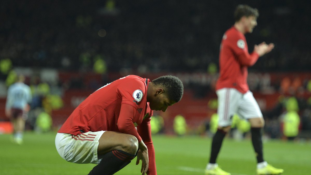 El equipo inglés no solo que no pasaba por su mejor momento futbolístico antes de la emergencia, sino que ahora se le suma el descalabro financiero.