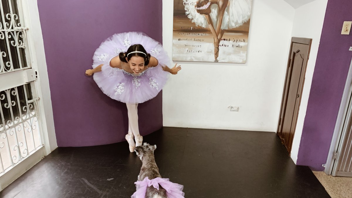 Janina García realizó una sesión de fotos con su perrita, que llegó a su vida en 2016.