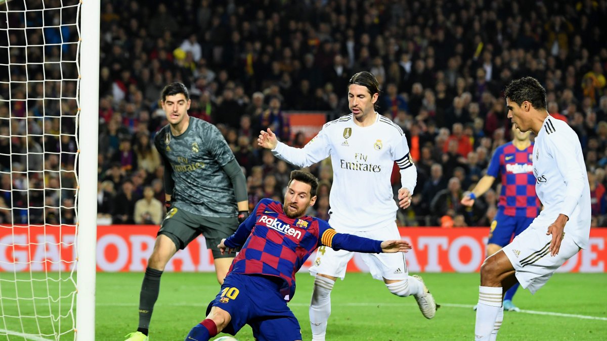 Barcelona y Real Madrid retomarán la lucha por el título de LaLiga.