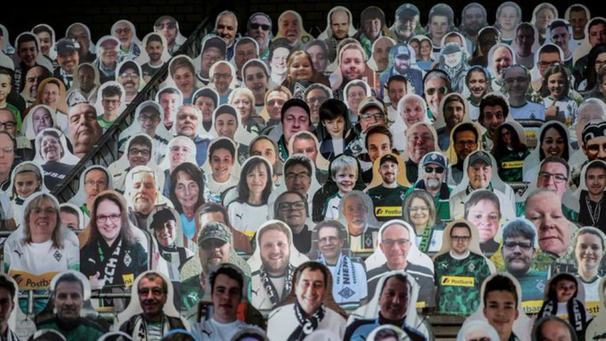 Las figuras tenían las caras de los aficionados y ocupaban más de 20% de los graderíos