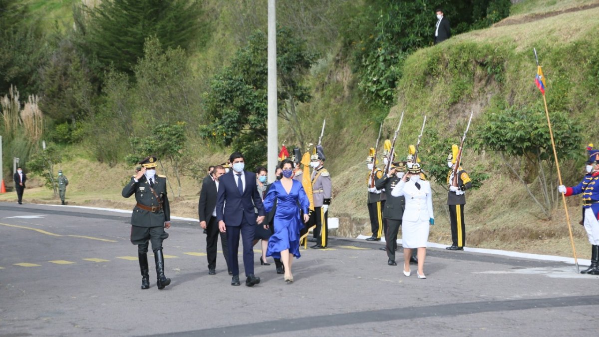 El vicepresidente Otto Sonnenholzner estuvo este domingo en la Cima de la Libertad en Quito