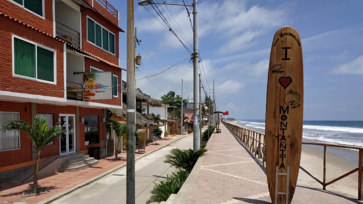 Montañita. Esta comuna del cantón Santa Elena no levantará aún su alerta en rojo, por prevención.