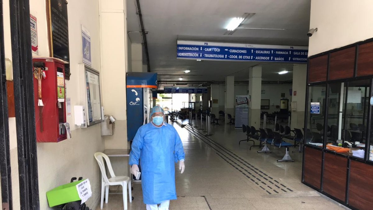 El protocolo de seguridad se cumple en el área de consulta externa del Vernaza.