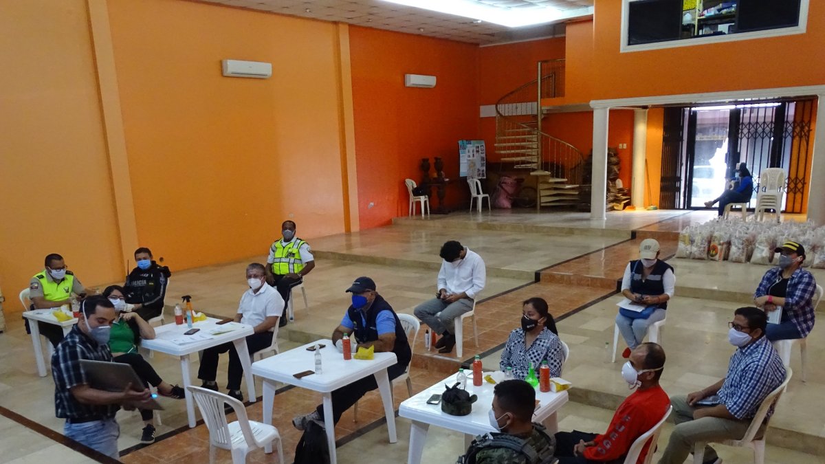 Resolución. El COE cantonal resolvió en pasar de rojo a amarillo este martes 26 de mayo.