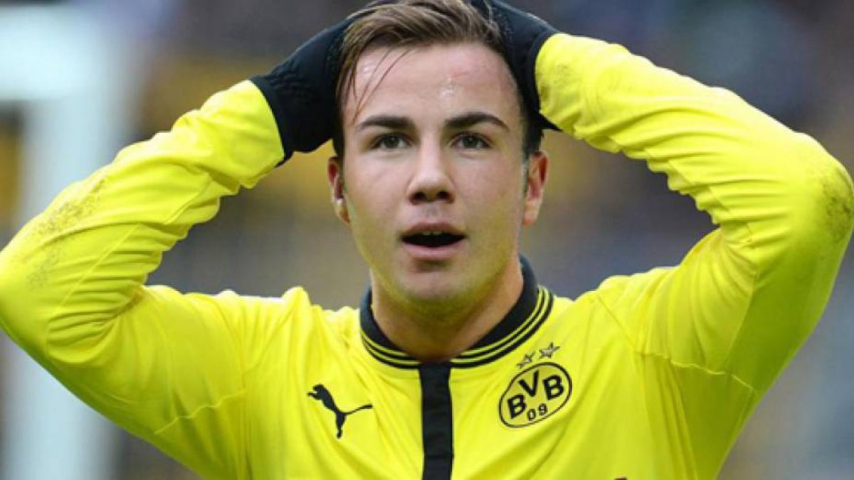 El volante alemán Mario Gotze es aficionado a lanzar videos en las redes sociales.
