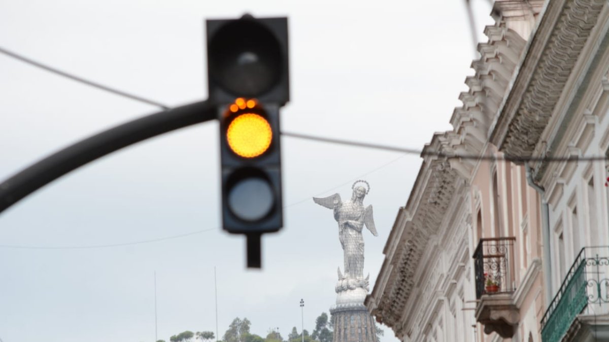 Las autoridades decidieron el semáforo amarillo en Quito, desde el 3 de junio