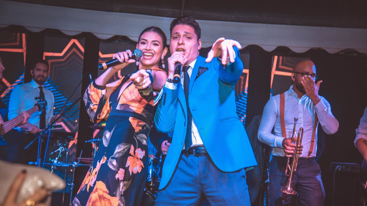 En Instagram @showwband_ec tienen mucha interacción con su público.