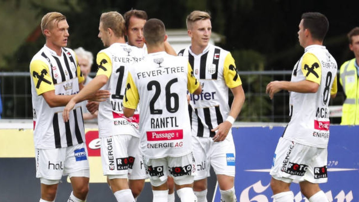 El LASK Linz de Austria no cumple con el protocolo sanitario y se quedó sin la punta.