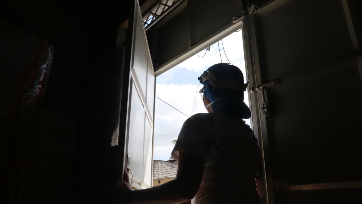 Una de las enfermeras que accedió a relatar las escenas vividas durante la emergencia.