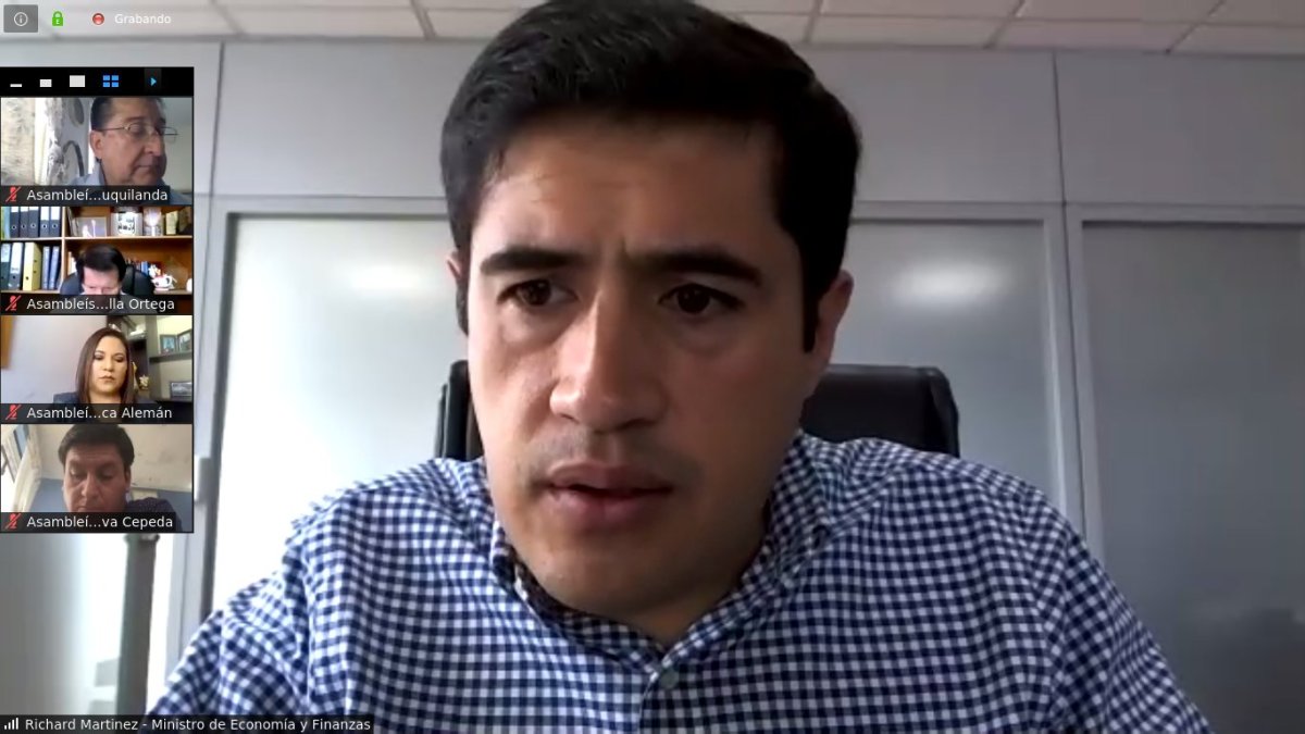 El ministro compareció la tarde de ayer en la Comisión de Gobiernos Autónomos de la Asamblea.