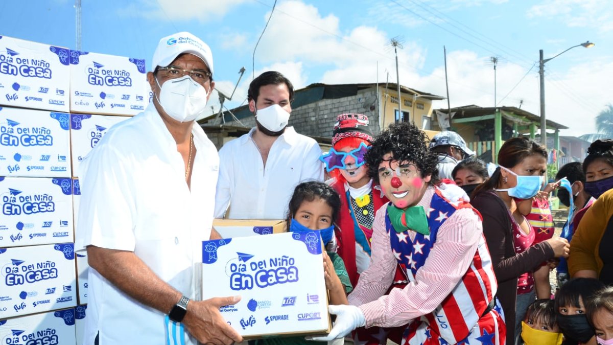 Prefecto. Morales busca refugio en fiestas infantiles en la isla Puná.