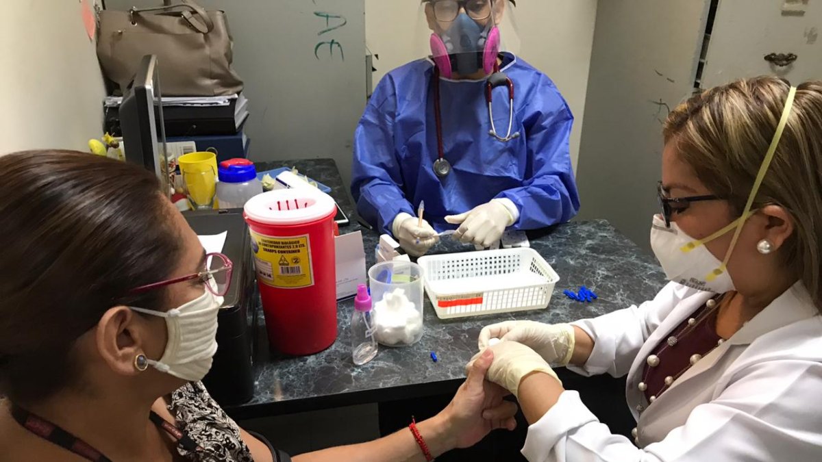 El personal administrativo se realizó la prueba rápida para detectar el COVID-19