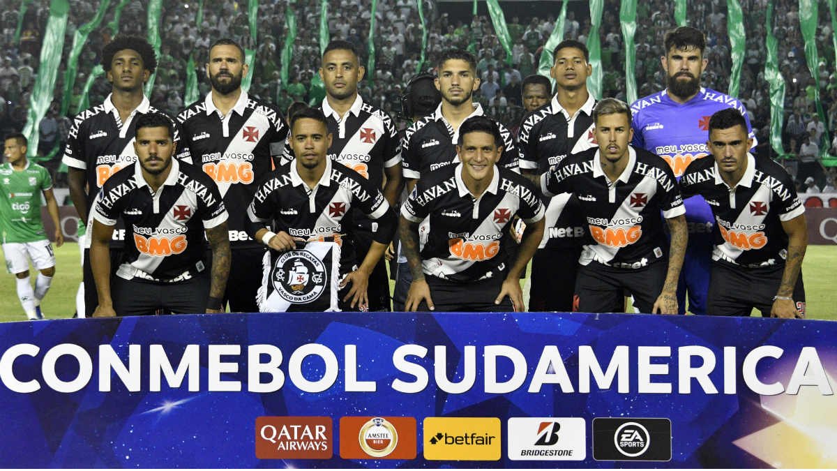 Luego de las respectivas pruebas de Covid-19, a las que fue sometida la plantilla de Vasco Da Gama, 16 jugadores han dado positivo.