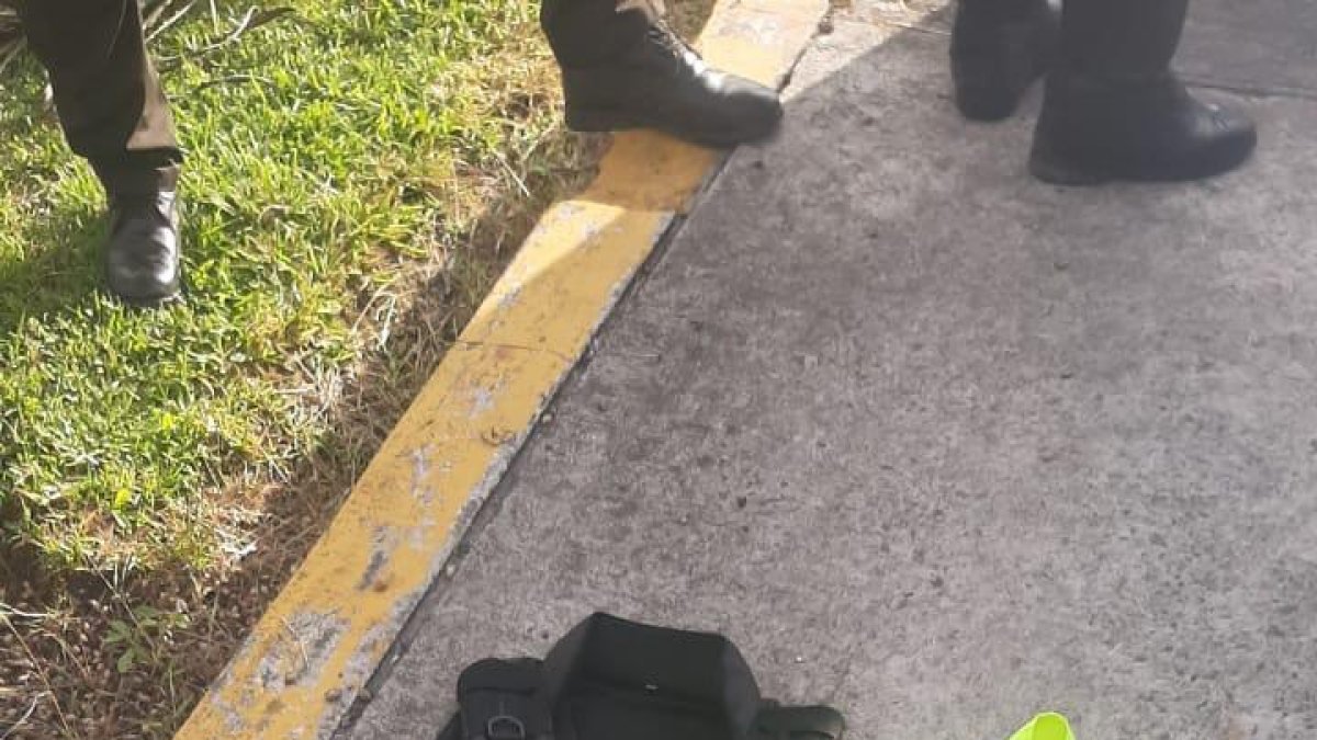 Un operativo antidrogas cumplido el lunes a las 16:45 permitió la detención de siete personas.