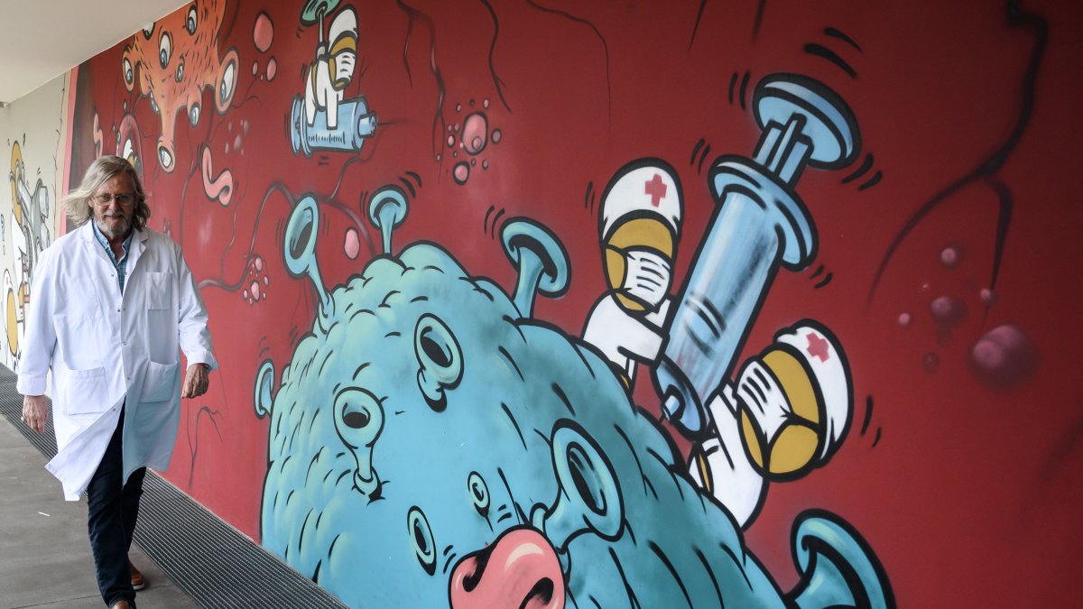 MARSELLA. Didier Raoult, el héroe de todos los antisistema, es un virólogo es el gran defensor de la polémica droga cloroquina. Se alegra por la nueva reacción de The Lancet.