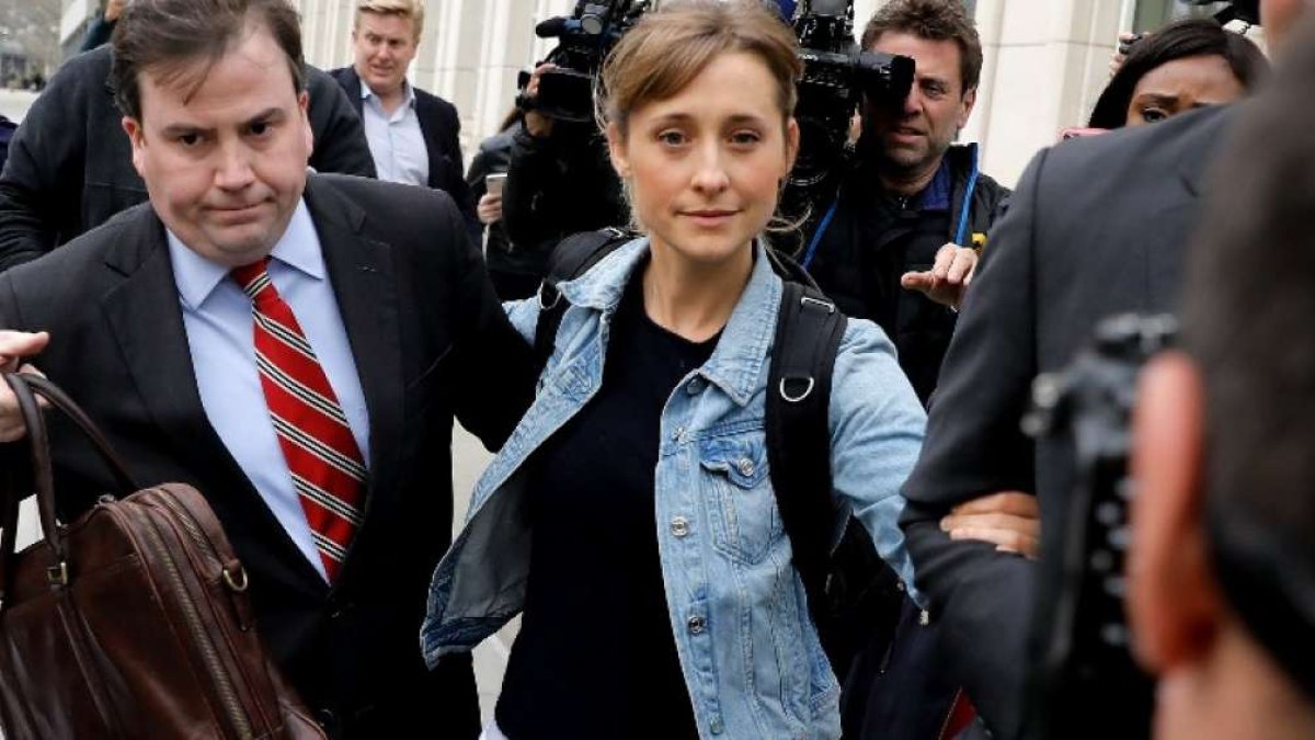 Alisson Mack en una de sus visitas a los juzgados