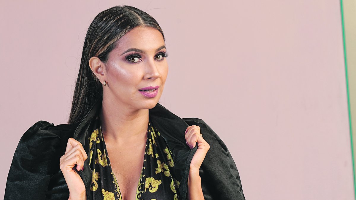 Alejandra tiene experiencia en comedias.