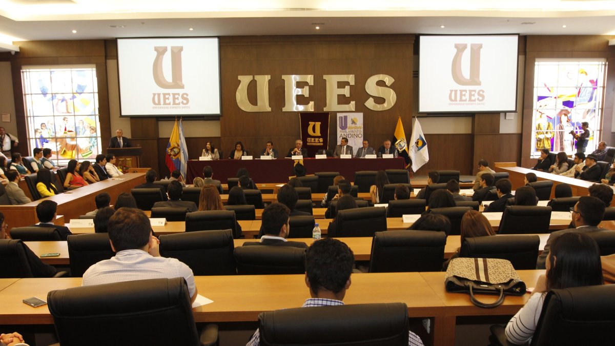 Foto referencial. Con el convenio, los alumnos de la Faculta de Postgrado de Derecho podrán realizar sus prácticas pre profesionales en el extranjero.