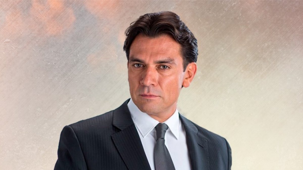 Jorge Salinas en una de las imágenes promocionales de Te doy la vida