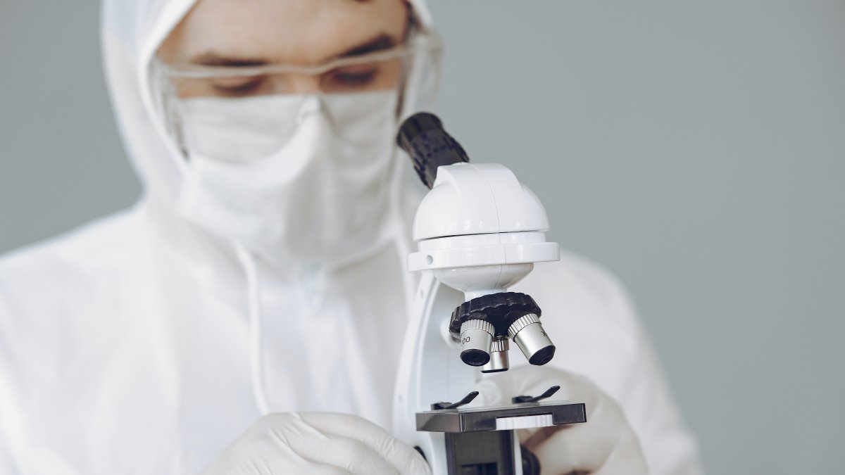 Imagen referencial. Hasta el domingo, Ecuador registró 43.120 contagios y 3.621 muertos por el virus.