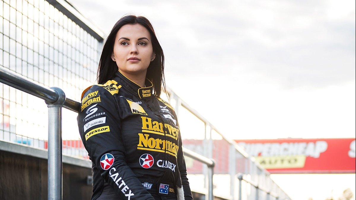 Renee Gracie, el tiempo en que esta australiano metía candela en las pistas de carreras.