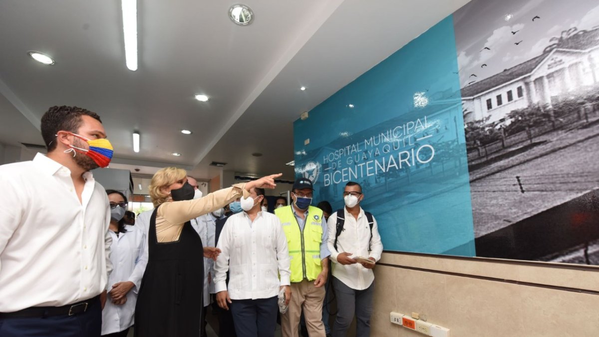 Visita a las instalaciones del Hospital Bicentenario, en días pasados.