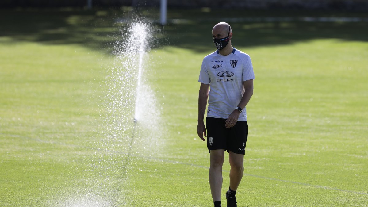 El entrenador Miguel Ángel Ramírez apunta a fortalecer el plantel en la ventana de pases