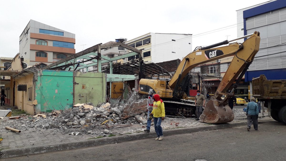 Hecho. Los trabajos de demolición se han intensificado esta semana en Daule.