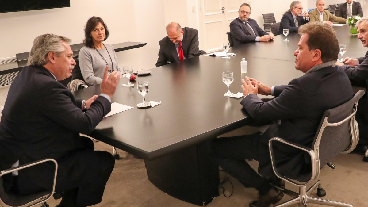 Alberto Fernández no logra convencer a todos los tenedores de bonos.