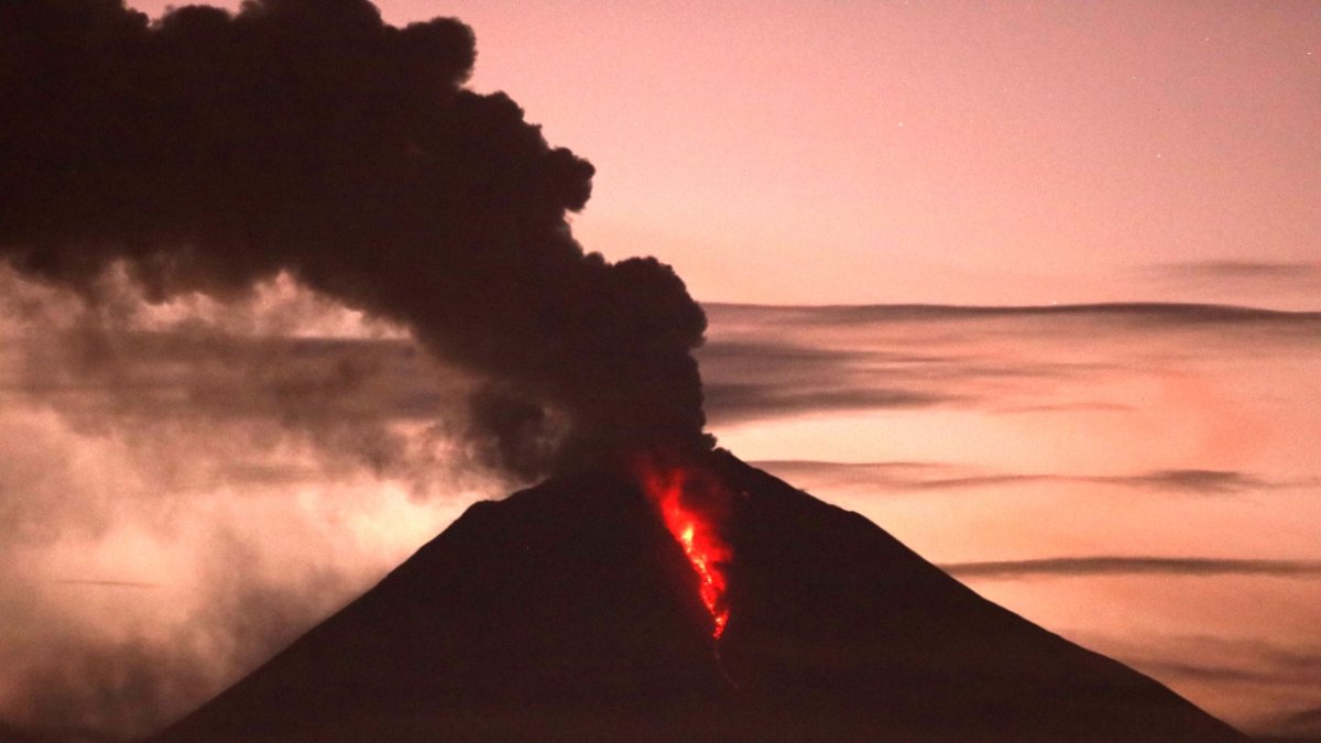 La actividad del coloso se mantuvo durante dos días. Probablemente llegaría la ceniza a tres provincias.