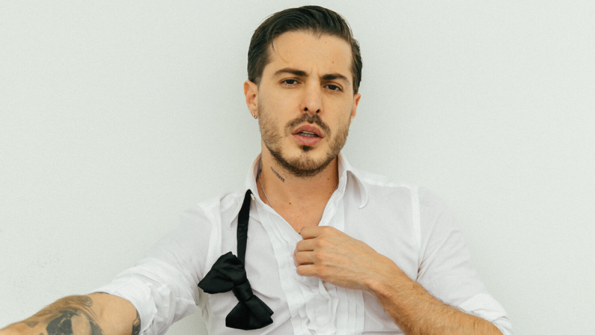 El R&B es otros de los géneros en los que incursiona el artista.