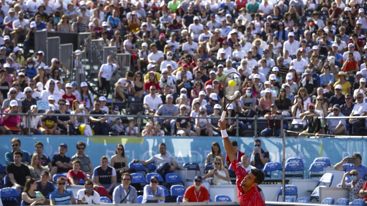 Novak Djokovic lideró esta iniciativa que tuvo buena concurrencia de público en Belgrado.