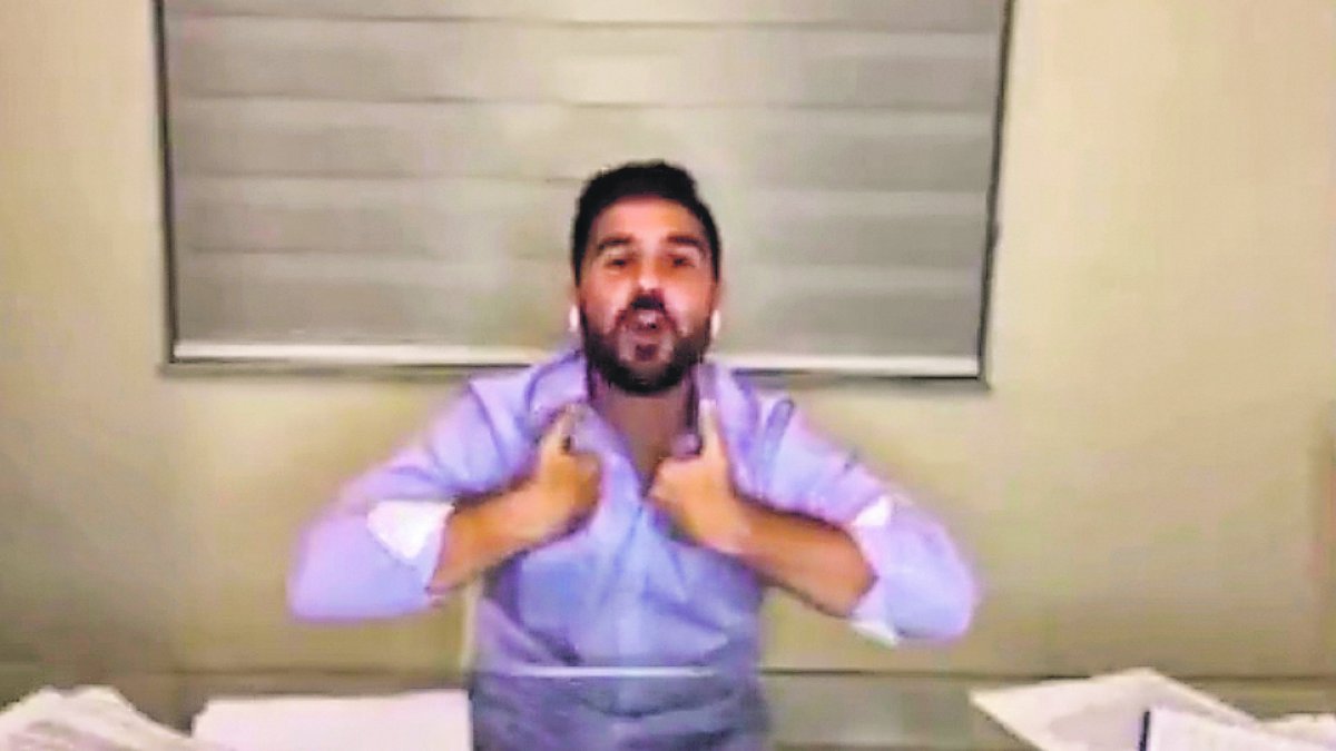 El exasambleísta Dalo Bucaram no descartó que esté viviendo en un departamento del procesado Daniel Salcedo, investigado por peculado.