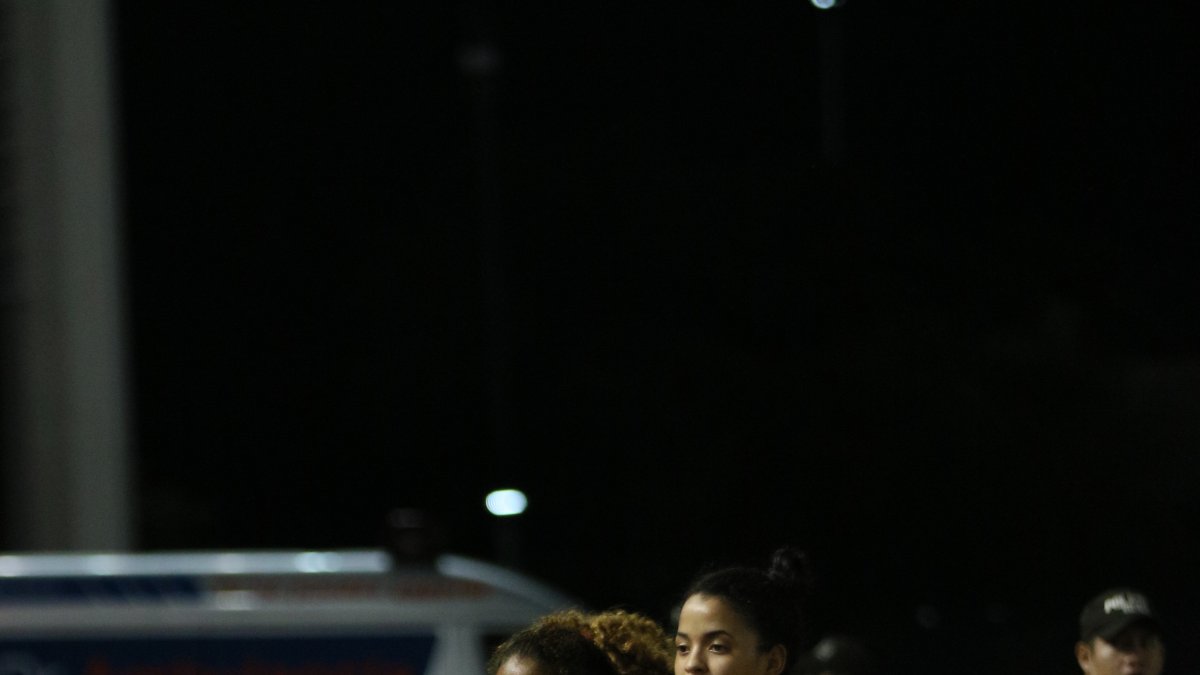 Alexyar Cañar (d), jugadora de Barcelona que fue clave el anterior en la Superliga femenina, fue desvinculada del club.