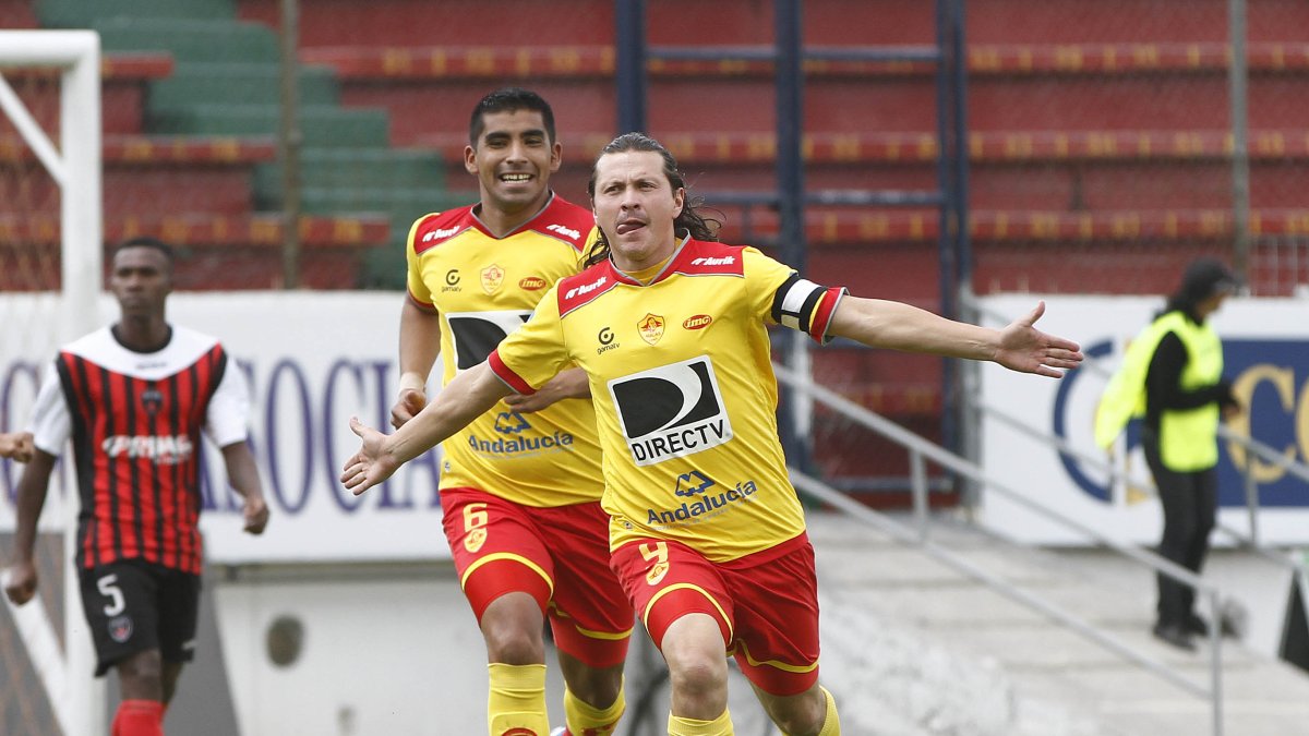 Gustavo Figueroa recordó sus épocas como goleador de Papá.