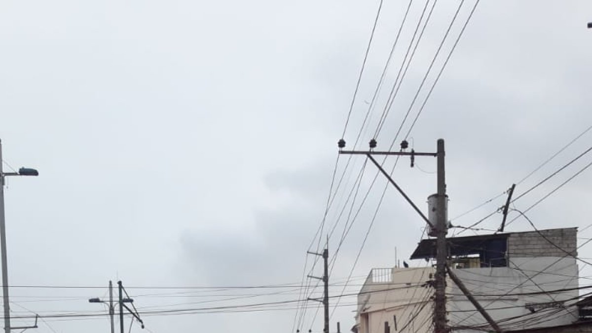 El accidente. Julio René Cornejo falleció la tarde del 14 de junio en Guayaquil. El 14 de mayo de este año se reportó otra muerte similar.