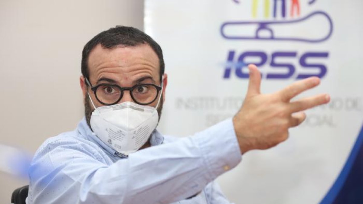 El presidente del Directorio del IESS habla de sus próximos retos que van desde cómo sanear al ente de casos de corrupción hasta cómo hacerlo más sostenible en el tiempo.