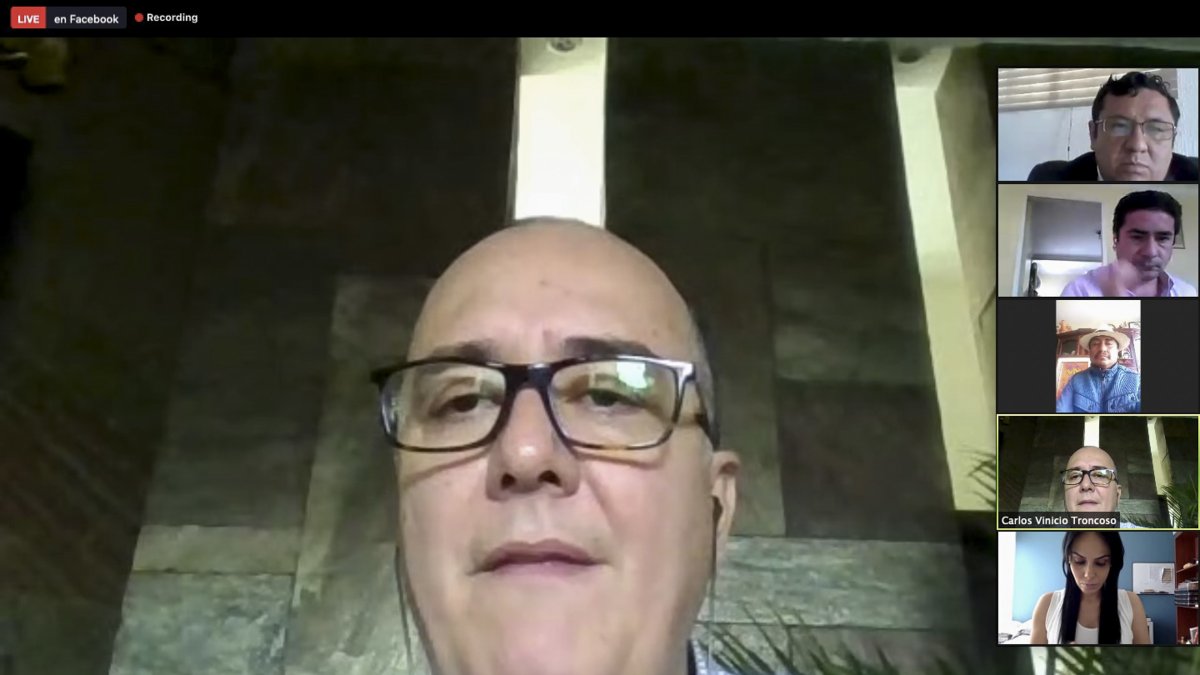 VinicioTroncoso compareció varias veces ante la Asamblea para detallar la situación del banco.