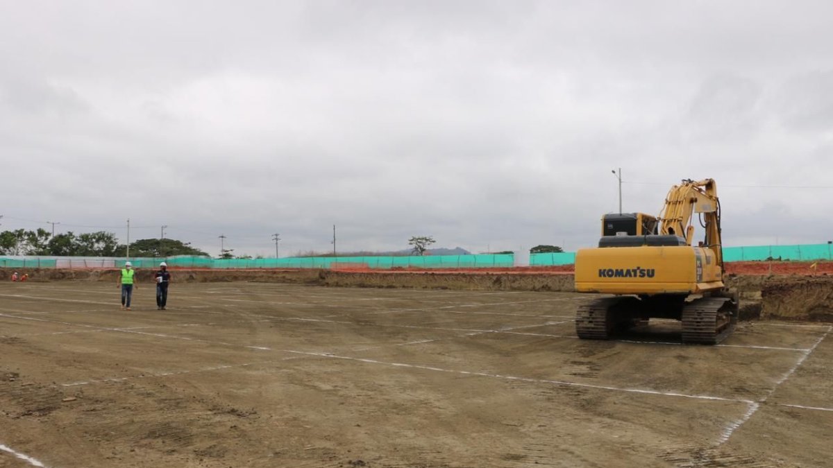 Trabajos. La construcción del Hospital Básico de Pedernales presenta apenas un 2,2% de avance de la obra