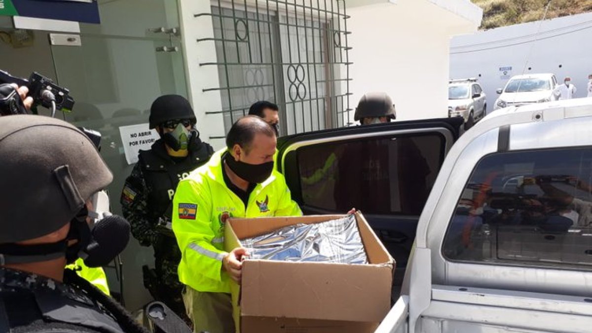 El pasado 16 de junio la Fuerza de Tarea allanó el hospital del IESS de Durán por denuncias de irregularidades en la adjudicación de contratos.