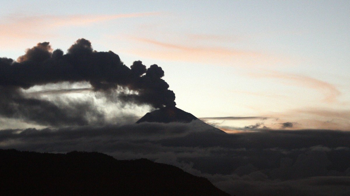 El volcán Sangay entró en un nuevo periodo de actividad eruptiva y el pasado 9 de junio del 2020 su ceniza llegó hasta Guayaquil. 