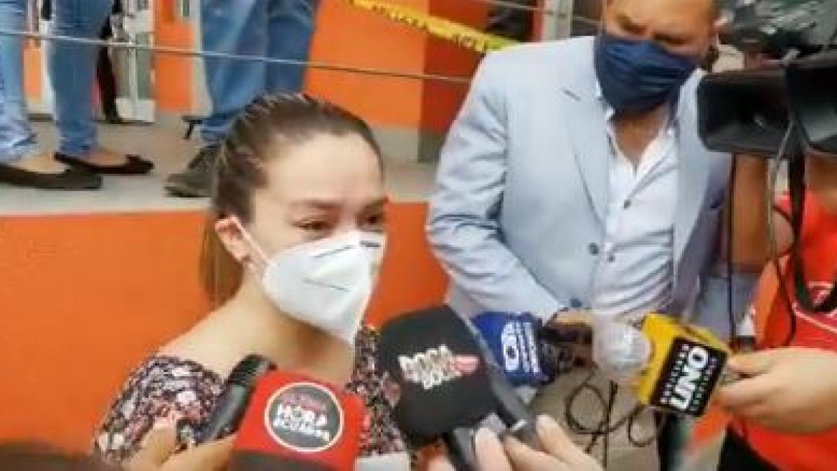 La hija de Carlos Luis Morales en declaraciones para medios de comunicación.